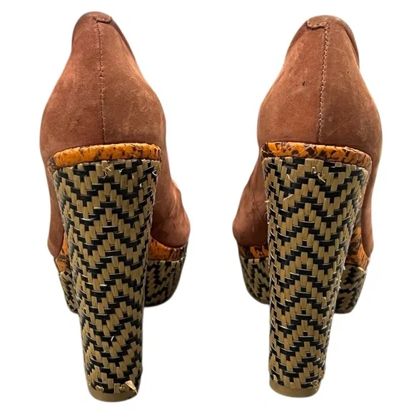 Schutz Cara Raffia High Heel - Picture 5 of 12